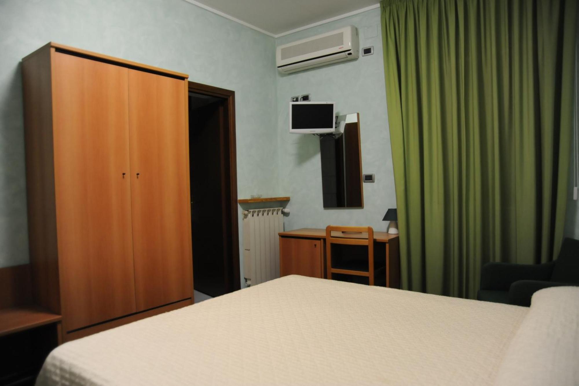 Hotel Valentini Inn Foligno Eksteriør bilde